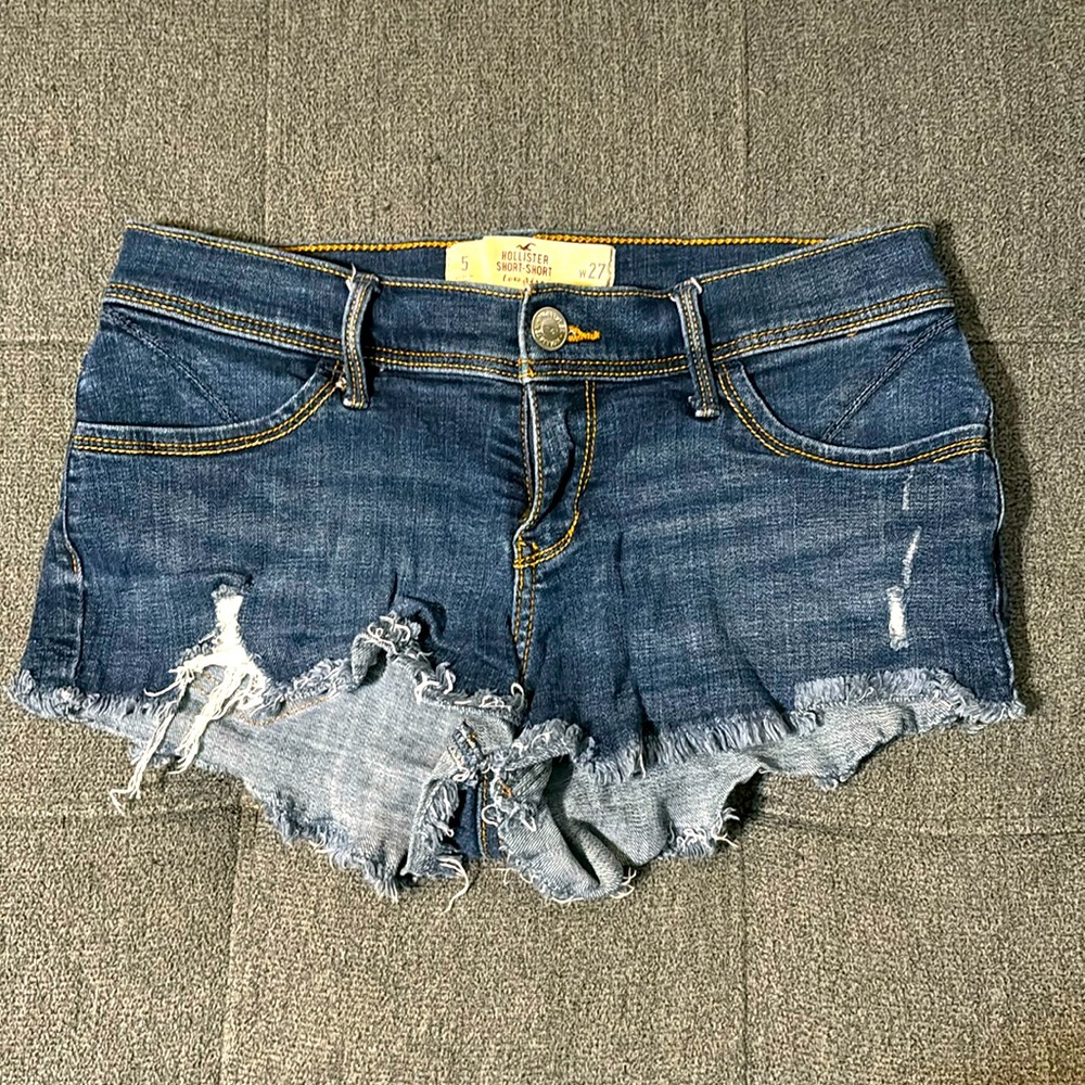 HOLLISTER JEAN SHORTS